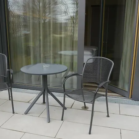 Hotel Knoblauch Friedrichshafen Room photo
