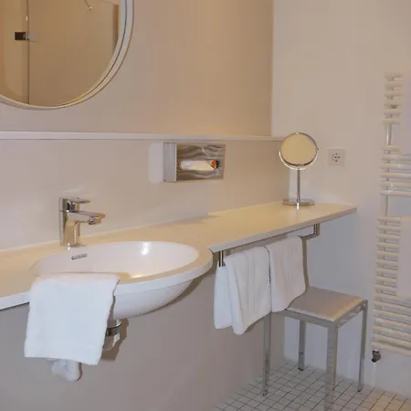 Hotel Knoblauch Friedrichshafen Room photo